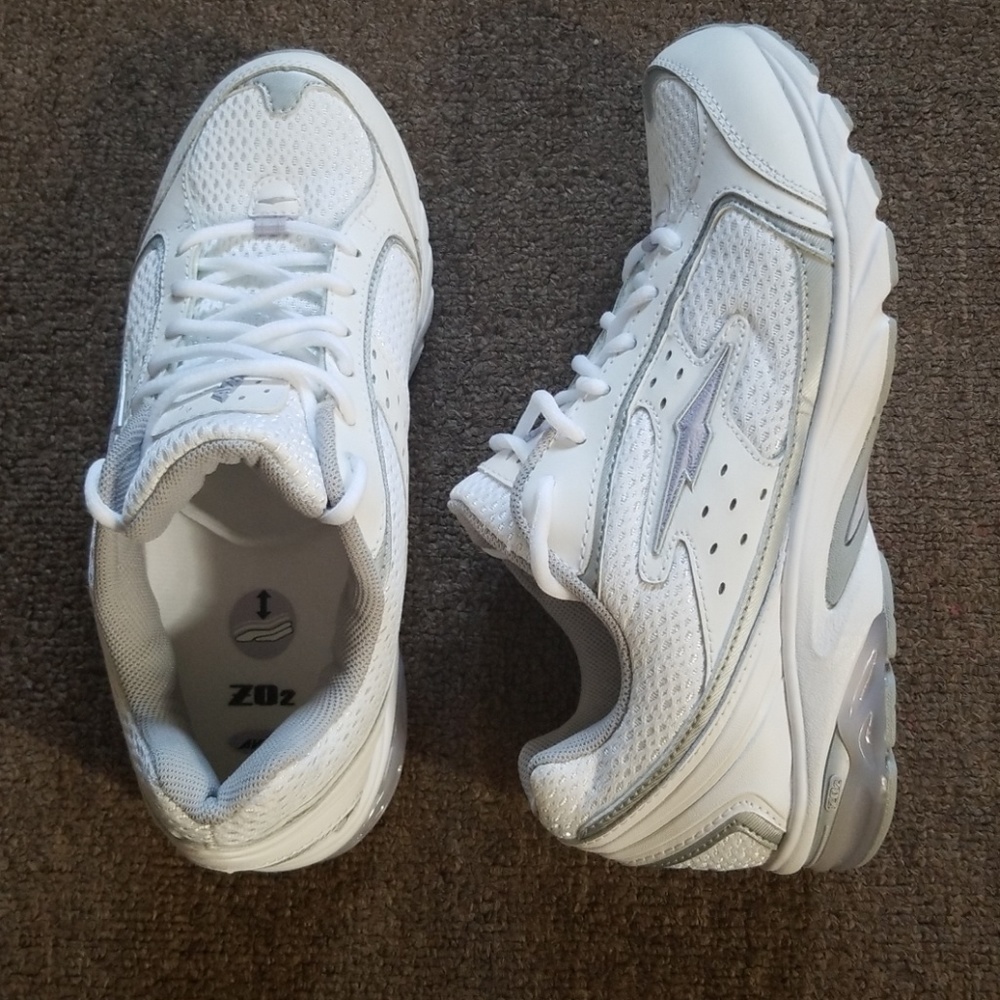 Avia shoes